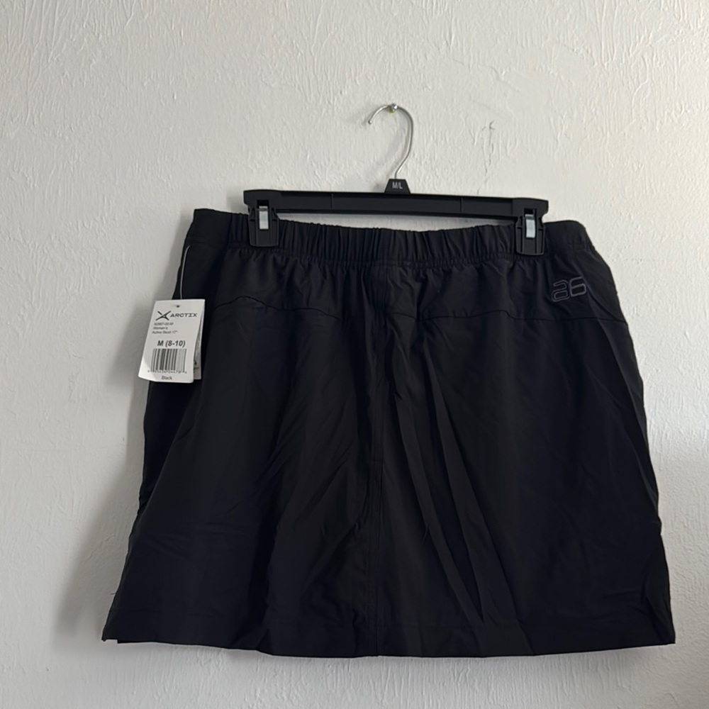 Black brand new skort - Picture 3 of 3